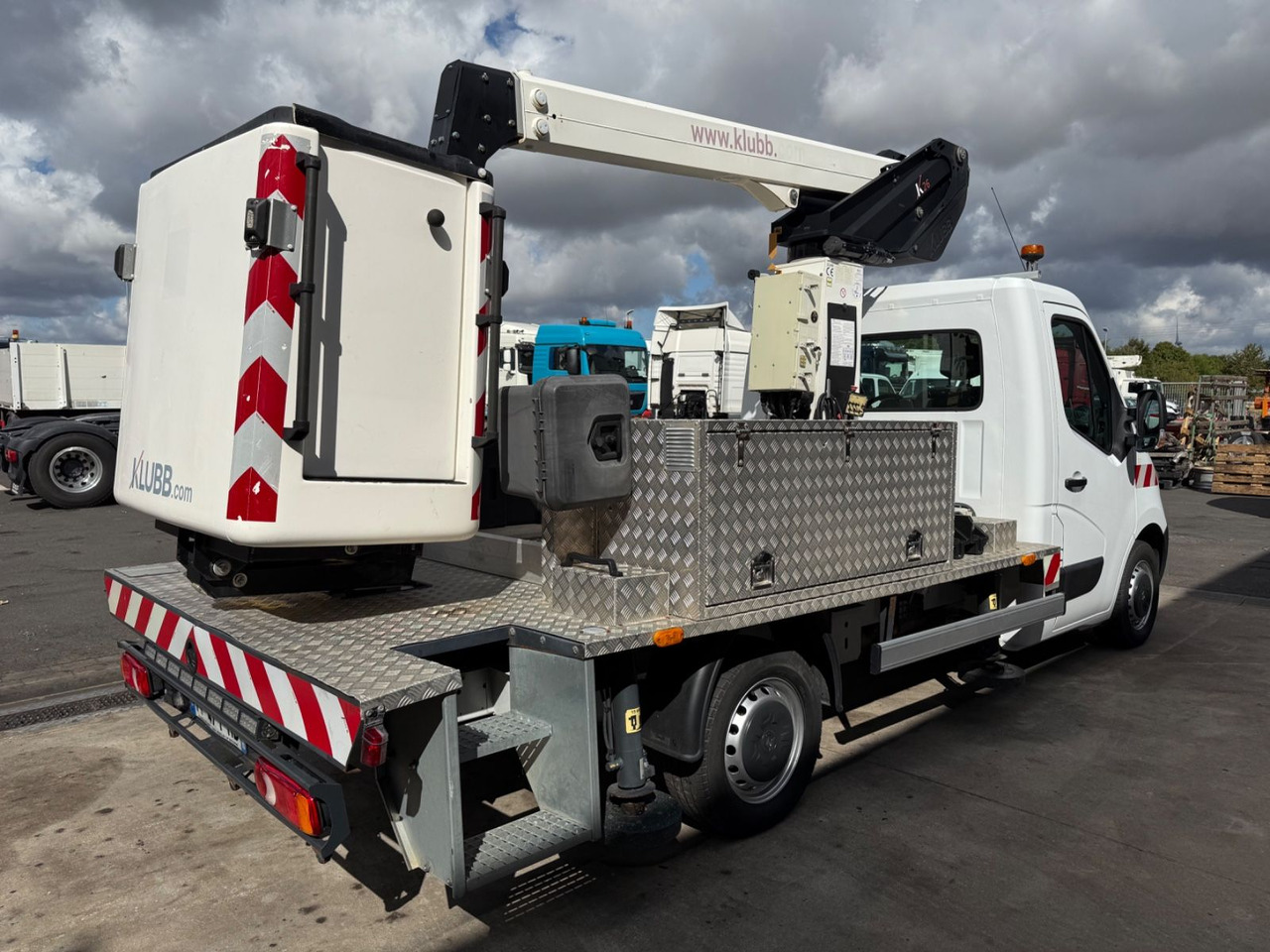 Renault Master III Steiger Klubb K26 / 11,2m / 200Kg - פלטפורמה אווירית מותקנת על משאית: תמונה 5 Renault Master III Steiger Klubb K26 / 11,2m / 200Kg - פלטפורמה אווירית מותקנת על משאית: תמונה 5