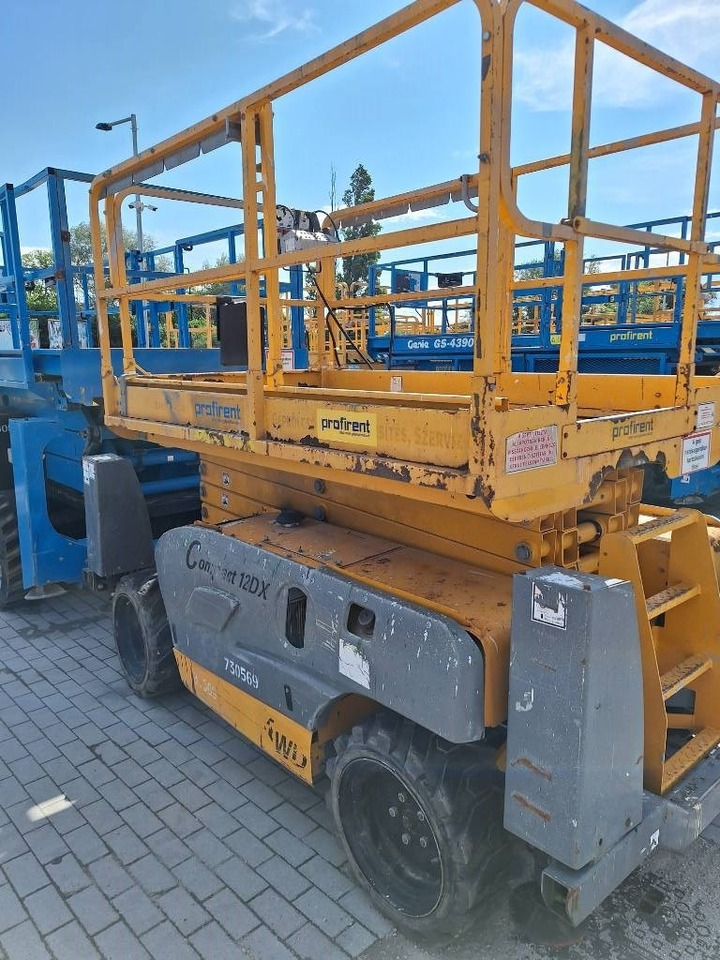 Haulotte Compact 12 DX - מעלית מספריים: תמונה 5 Haulotte Compact 12 DX - מעלית מספריים: תמונה 5