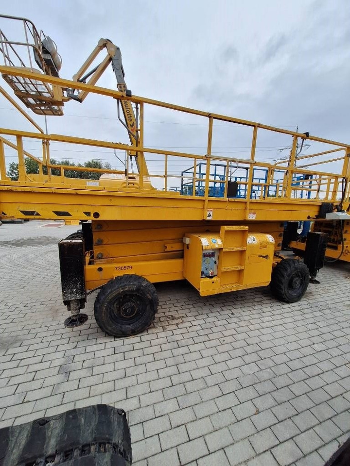 Haulotte H 15 SXL - מעלית מספריים: תמונה 3 Haulotte H 15 SXL - מעלית מספריים: תמונה 3