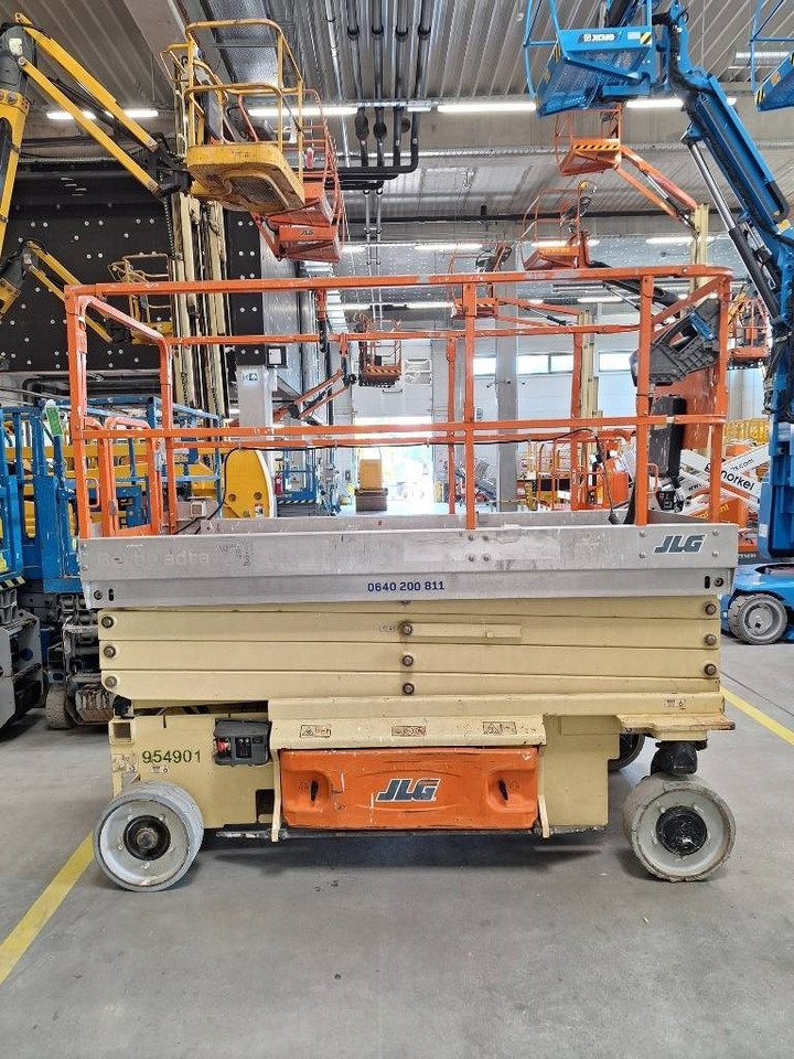JLG 2646 ES - מעלית מספריים: תמונה 2 JLG 2646 ES - מעלית מספריים: תמונה 2