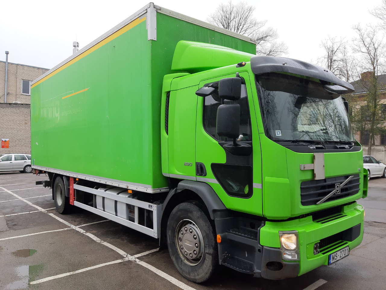 VOLVO FE - משאית תיבה: תמונה 3 VOLVO FE - משאית תיבה: תמונה 3