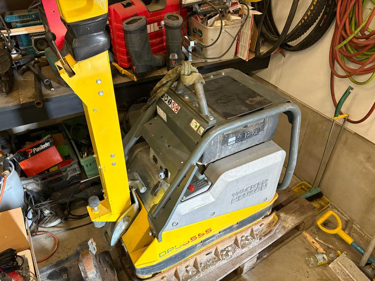 Compactor Wacker Neuson DPU 6555 - לוח רטט: תמונה 1 Compactor Wacker Neuson DPU 6555 - לוח רטט: תמונה 1