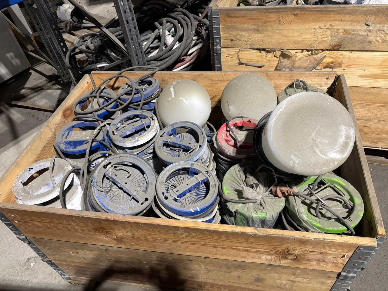 Daisy-chained ball lamp approx. 40pcs - כלי/ ציוד: תמונה 2 Daisy-chained ball lamp approx. 40pcs - כלי/ ציוד: תמונה 2