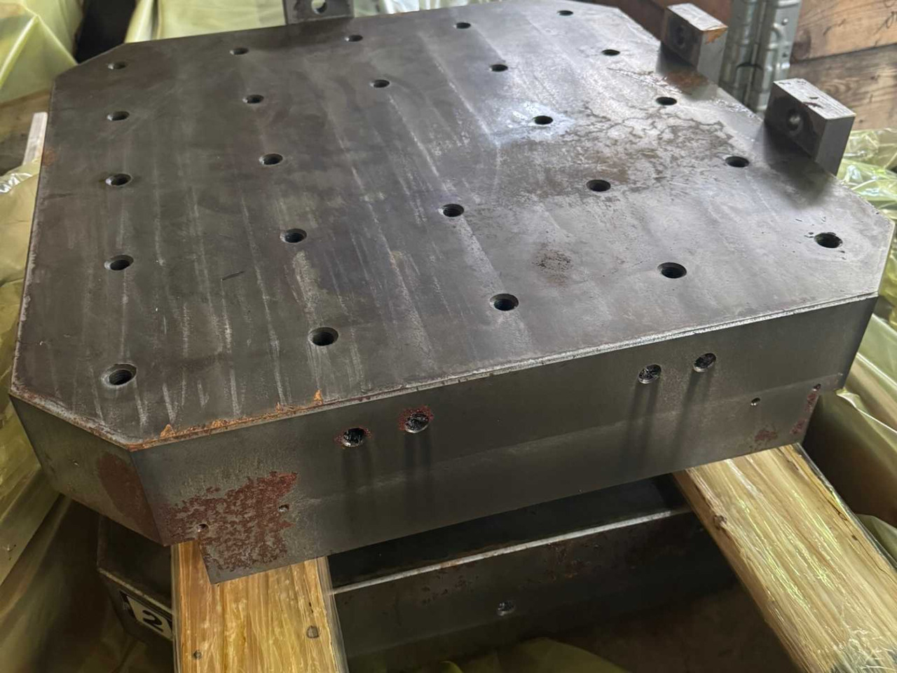 Pallets Doosan ACE -HM630 | 5pcs - כלי/ ציוד: תמונה 1 Pallets Doosan ACE -HM630 | 5pcs - כלי/ ציוד: תמונה 1