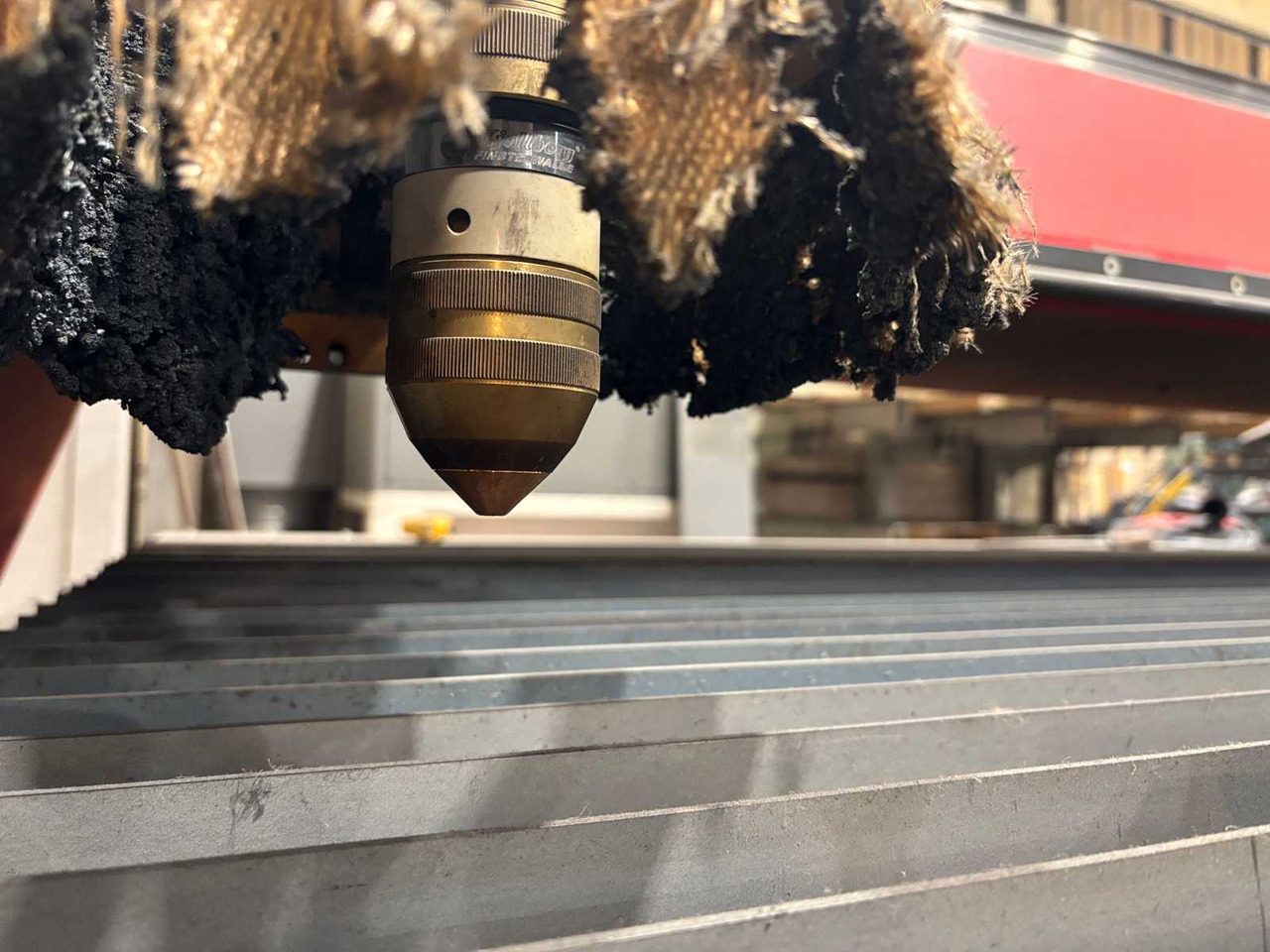 מכונת עיבוד מתכת Plasma cutting machine Koike Gammatec GT 2040: תמונה 11