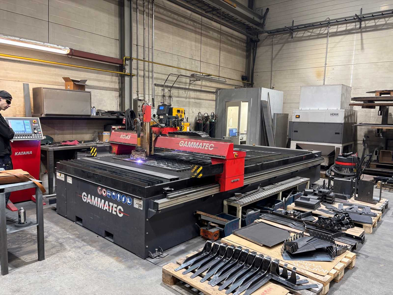 מכונת עיבוד מתכת Plasma cutting machine Koike Gammatec GT 2040: תמונה 14