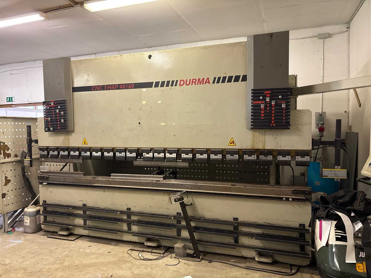 Press brake Durma CNC Hap 40160 - כלי מכונה: תמונה 2 Press brake Durma CNC Hap 40160 - כלי מכונה: תמונה 2