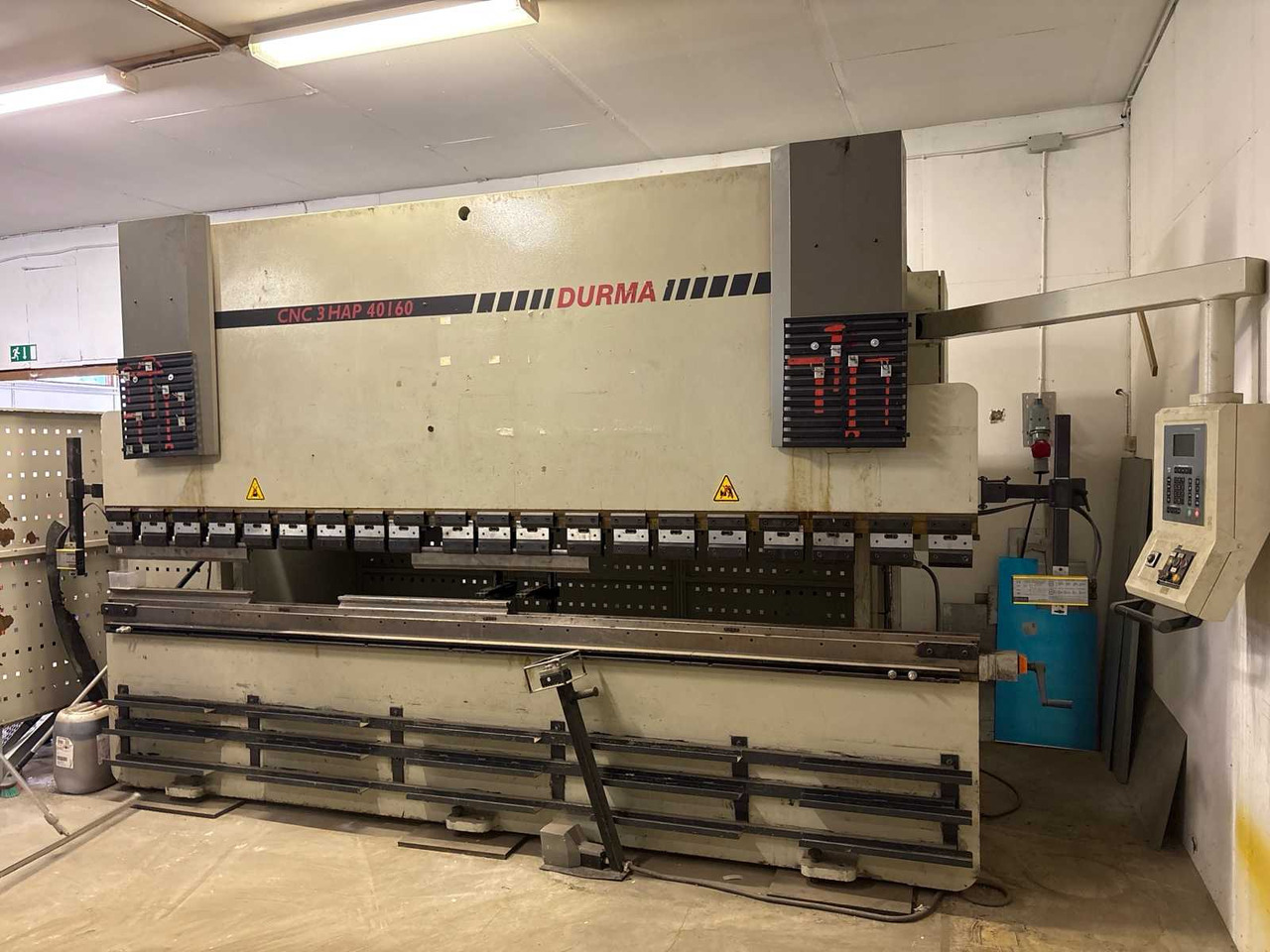 Press brake Durma CNC Hap 40160 - כלי מכונה: תמונה 1 Press brake Durma CNC Hap 40160 - כלי מכונה: תמונה 1
