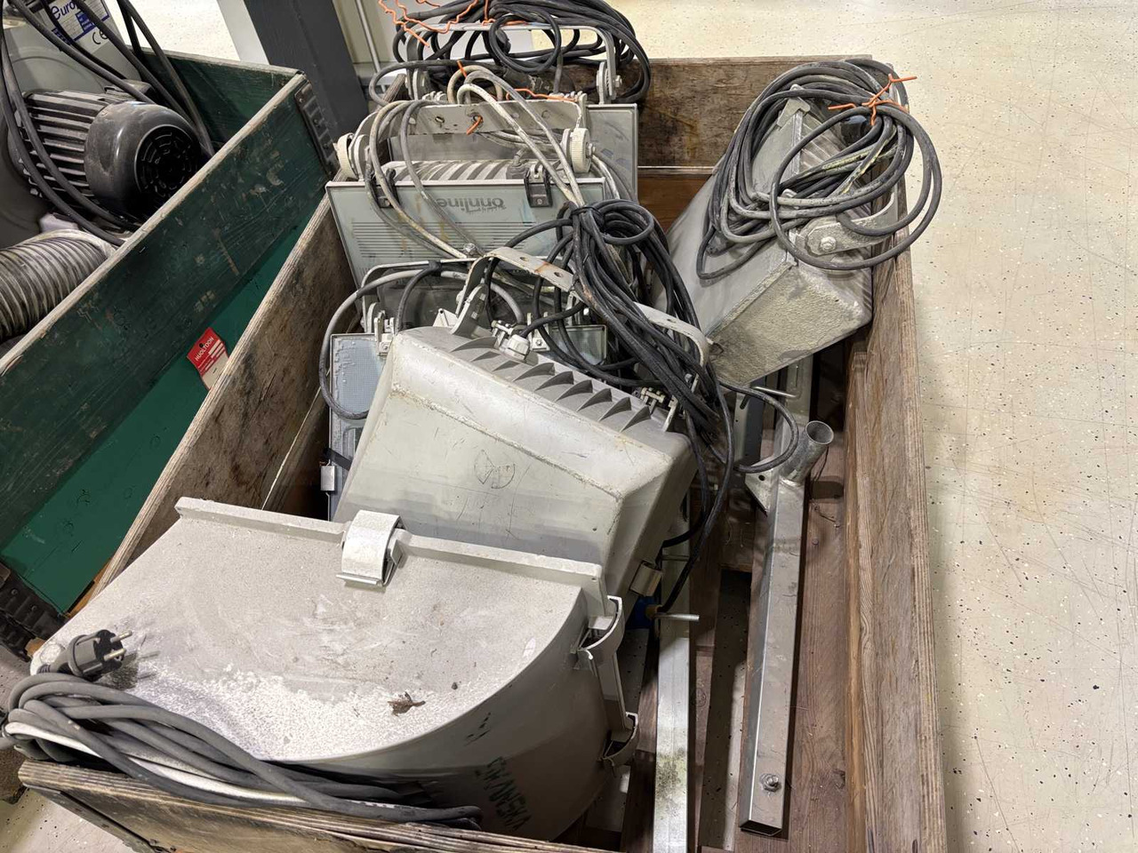 Work lamp Onnline 5pcs - כלי/ ציוד: תמונה 3 Work lamp Onnline 5pcs - כלי/ ציוד: תמונה 3
