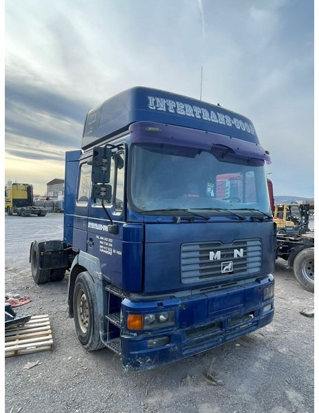 MAN 19.464 F2000 - יחידת טרקטור: תמונה 2 MAN 19.464 F2000 - יחידת טרקטור: תמונה 2