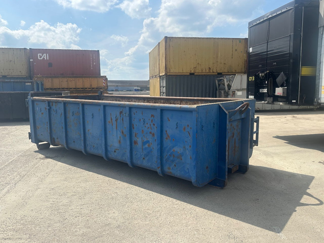 AJK 16,4 m3 met Franse deur klep - מכל/ גוף החלפה: תמונה 1 AJK 16,4 m3 met Franse deur klep - מכל/ גוף החלפה: תמונה 1