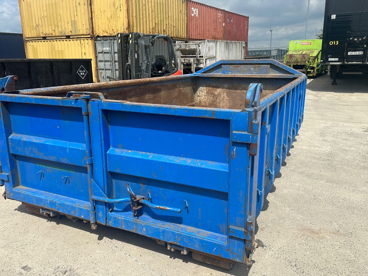 ALL-IN Containers 10 m3 franse klep deuren - מכולת גלגול: תמונה 4 ALL-IN Containers 10 m3 franse klep deuren - מכולת גלגול: תמונה 4