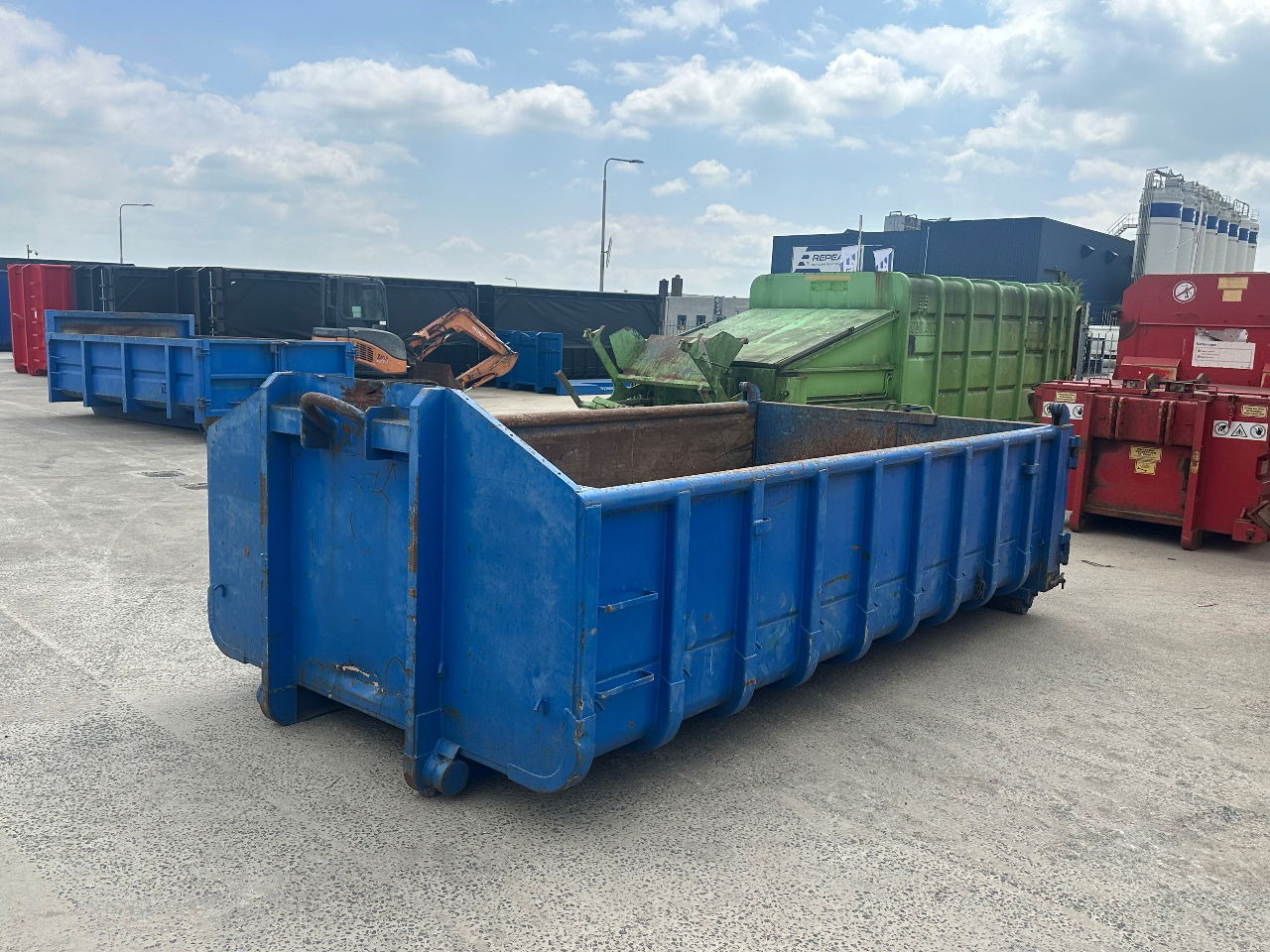 ALL-IN Containers 10 m3 franse klep deuren - מכולת גלגול: תמונה 2 ALL-IN Containers 10 m3 franse klep deuren - מכולת גלגול: תמונה 2