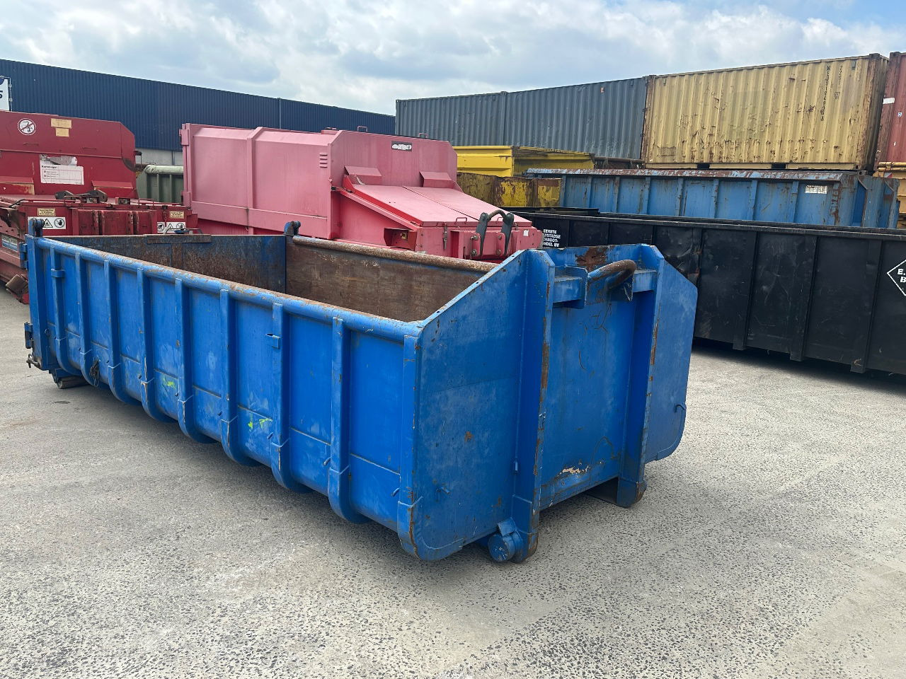 ALL-IN Containers 10 m3 franse klep deuren - מכולת גלגול: תמונה 1 ALL-IN Containers 10 m3 franse klep deuren - מכולת גלגול: תמונה 1