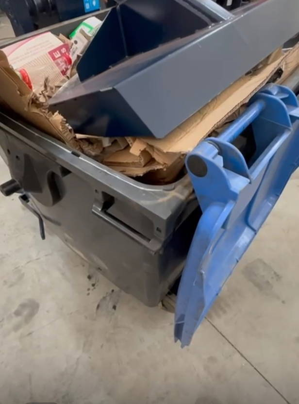 Sidalco Rolcontainer aandruk pers - ציוד תעשייתי: תמונה 5 Sidalco Rolcontainer aandruk pers - ציוד תעשייתי: תמונה 5