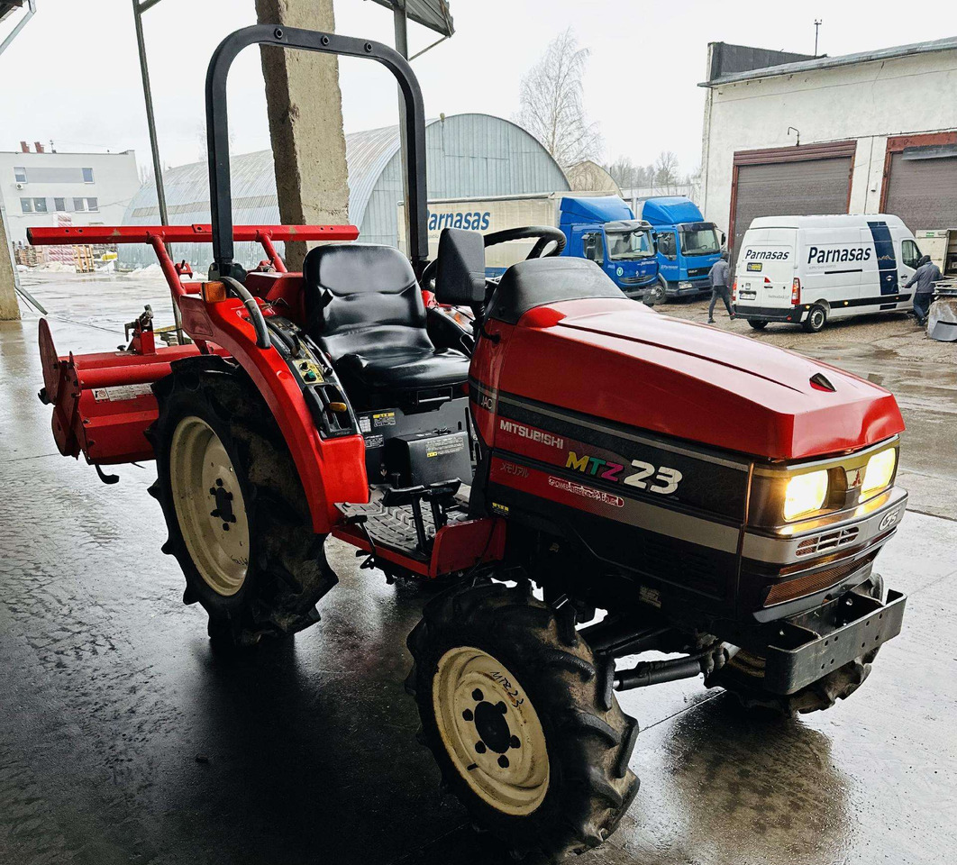 Mitsubishi MTZ23 - טרקטור חקלאי: תמונה 2 Mitsubishi MTZ23 - טרקטור חקלאי: תמונה 2