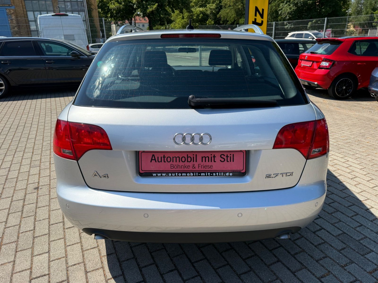 Audi A4 Avant 2.7 TDI S-LINE XENON NAVI TÜV 05/27 - מכונית: תמונה 5 Audi A4 Avant 2.7 TDI S-LINE XENON NAVI TÜV 05/27 - מכונית: תמונה 5
