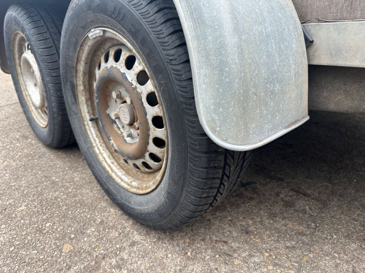BAOS TIEFLADER 2 ACHSER 2000KG 1500 KG NUTZLAST - קרון נגרר עם מטען נמוך: תמונה 2 BAOS TIEFLADER 2 ACHSER 2000KG 1500 KG NUTZLAST - קרון נגרר עם מטען נמוך: תמונה 2