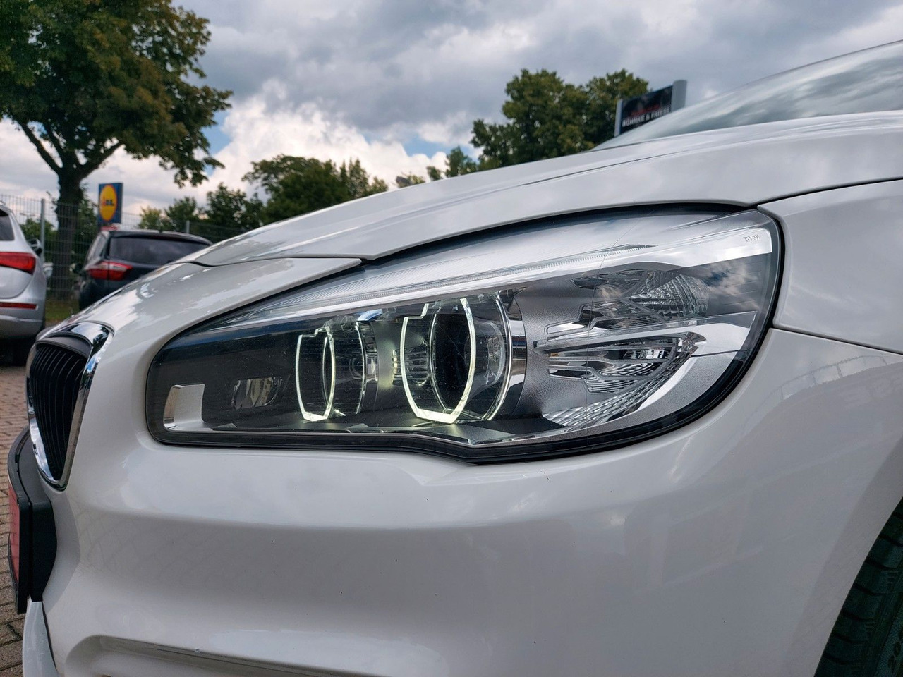 BMW 218 Baureihe 2 Active Tourer Autom Advant. LED - רכב סטיישן: תמונה 2 BMW 218 Baureihe 2 Active Tourer Autom Advant. LED - רכב סטיישן: תמונה 2
