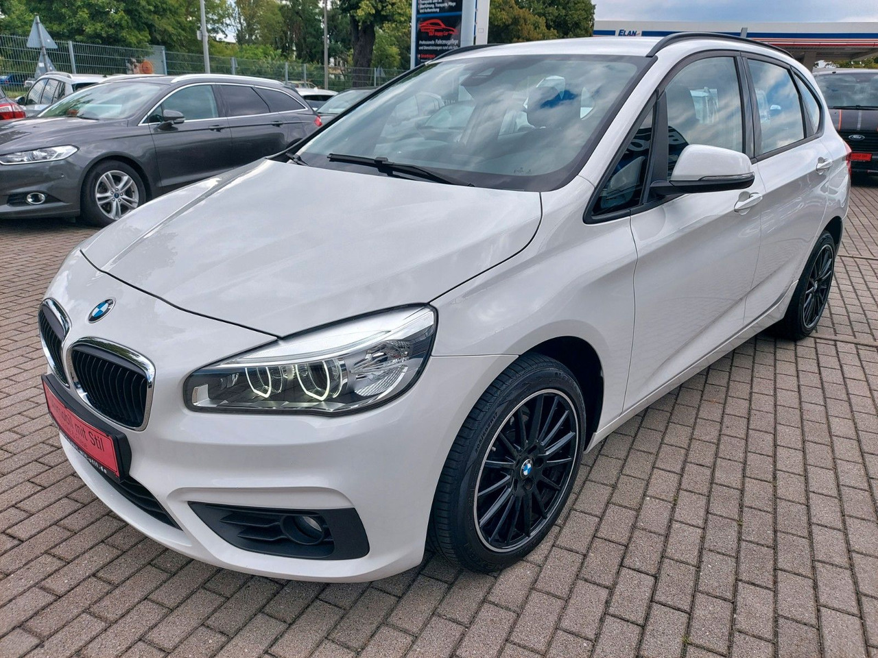 BMW 218 Baureihe 2 Active Tourer Autom Advant. LED - רכב סטיישן: תמונה 5 BMW 218 Baureihe 2 Active Tourer Autom Advant. LED - רכב סטיישן: תמונה 5