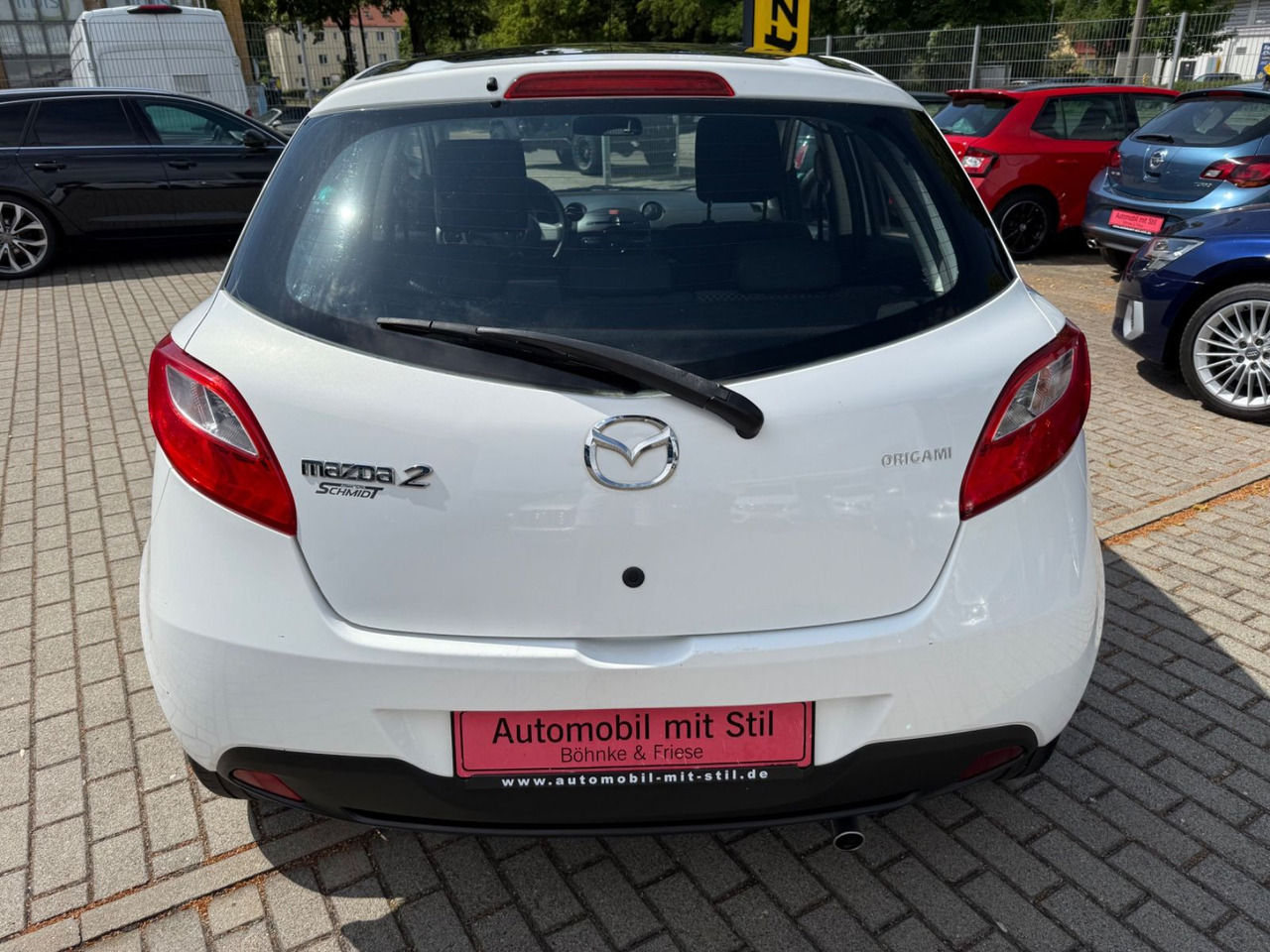 Mazda 2 Lim. 1.3 Origami 5 TÜER KLIMA SHZ TÜV NEU - מכונית: תמונה 5 Mazda 2 Lim. 1.3 Origami 5 TÜER KLIMA SHZ TÜV NEU - מכונית: תמונה 5
