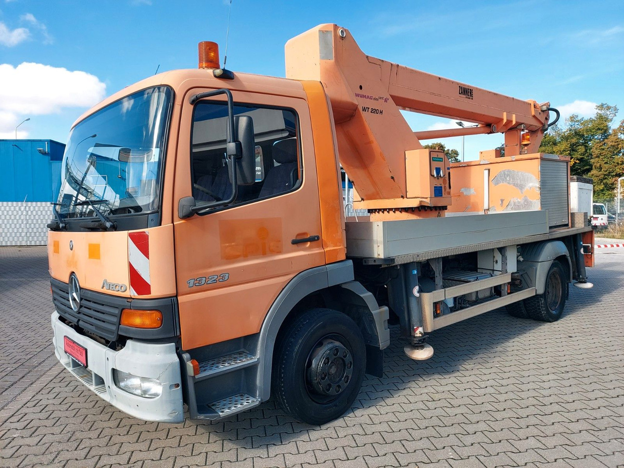 Mercedes-Benz ATEGO 1323 HUBSTEIGER WUMAG WT220H - פלטפורמה אווירית מותקנת על משאית: תמונה 1 Mercedes-Benz ATEGO 1323 HUBSTEIGER WUMAG WT220H - פלטפורמה אווירית מותקנת על משאית: תמונה 1