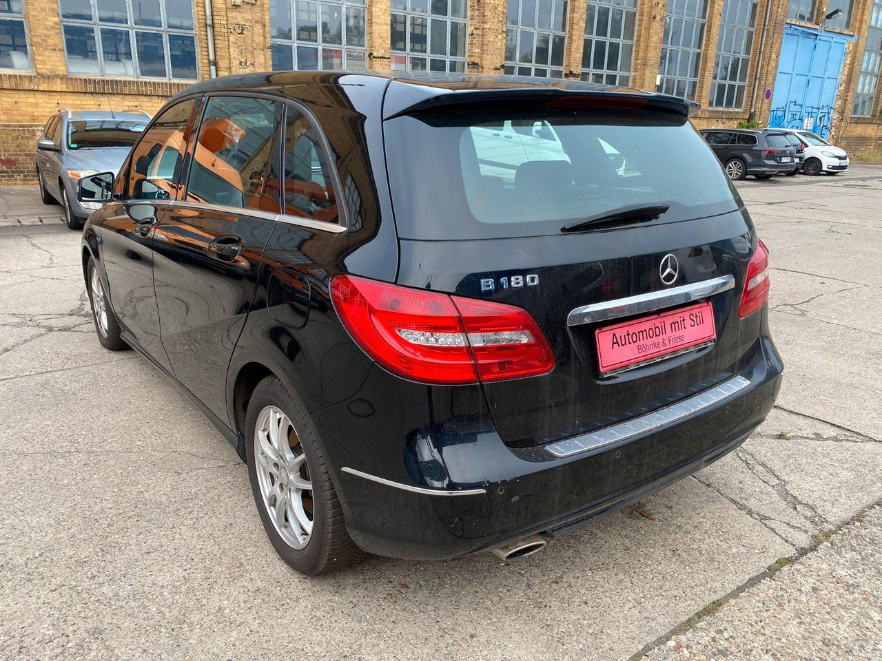 Mercedes-Benz B 180 B -Klasse B 180 Autom. Xenon Navi - סדאן: תמונה 4 Mercedes-Benz B 180 B -Klasse B 180 Autom. Xenon Navi - סדאן: תמונה 4