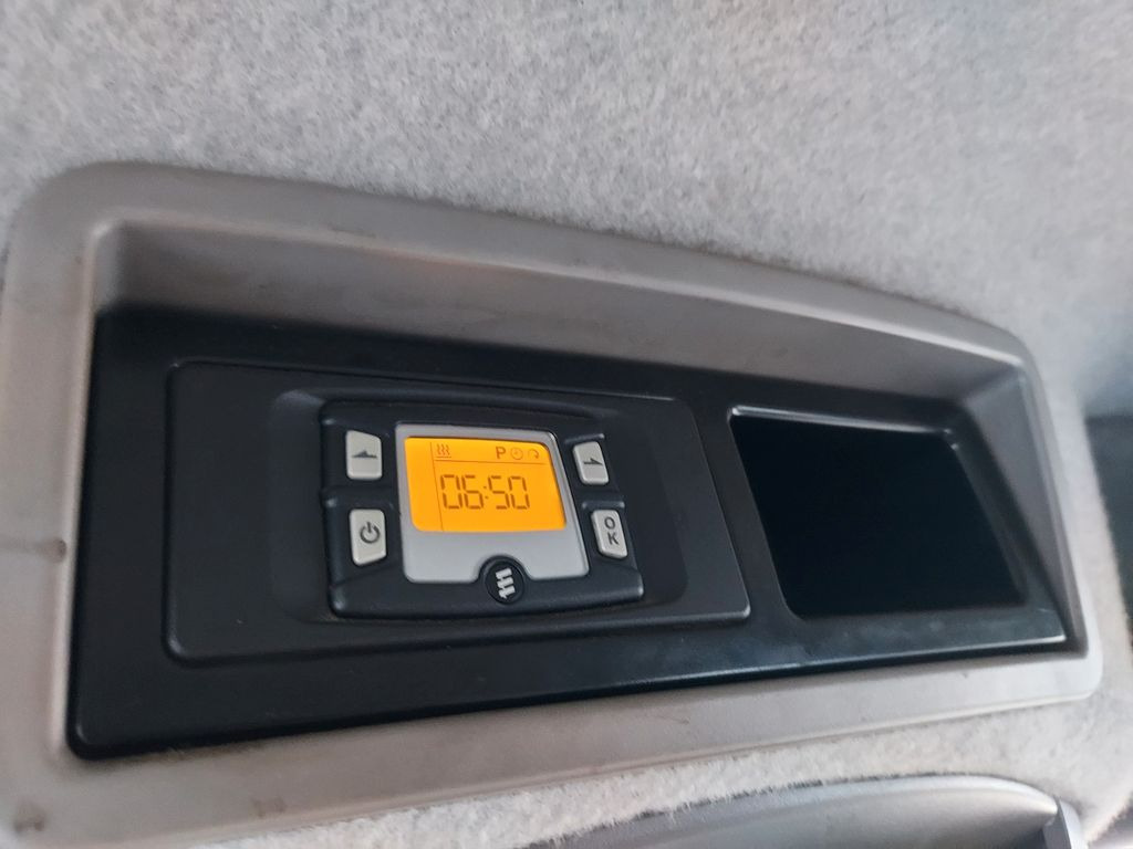 Mercedes-Benz Sprinter II DoKa 316 CDI 4X4 Pritsche 6 Sitze Mercedes-Benz Sprinter II DoKa 316 CDI 4X4 Pritsche 6 Sitze - כלי רכב מסחרי עם וילונות צד, כלי רכב מסחרי קומבי: תמונה 2 Mercedes-Benz Sprinter II DoKa 316 CDI 4X4 Pritsche 6 Sitze Mercedes-Benz Sprinter II DoKa 316 CDI 4X4 Pritsche 6 Sitze - כלי רכב מסחרי עם וילונות צד, כלי רכב מסחרי קומבי: תמונה 2