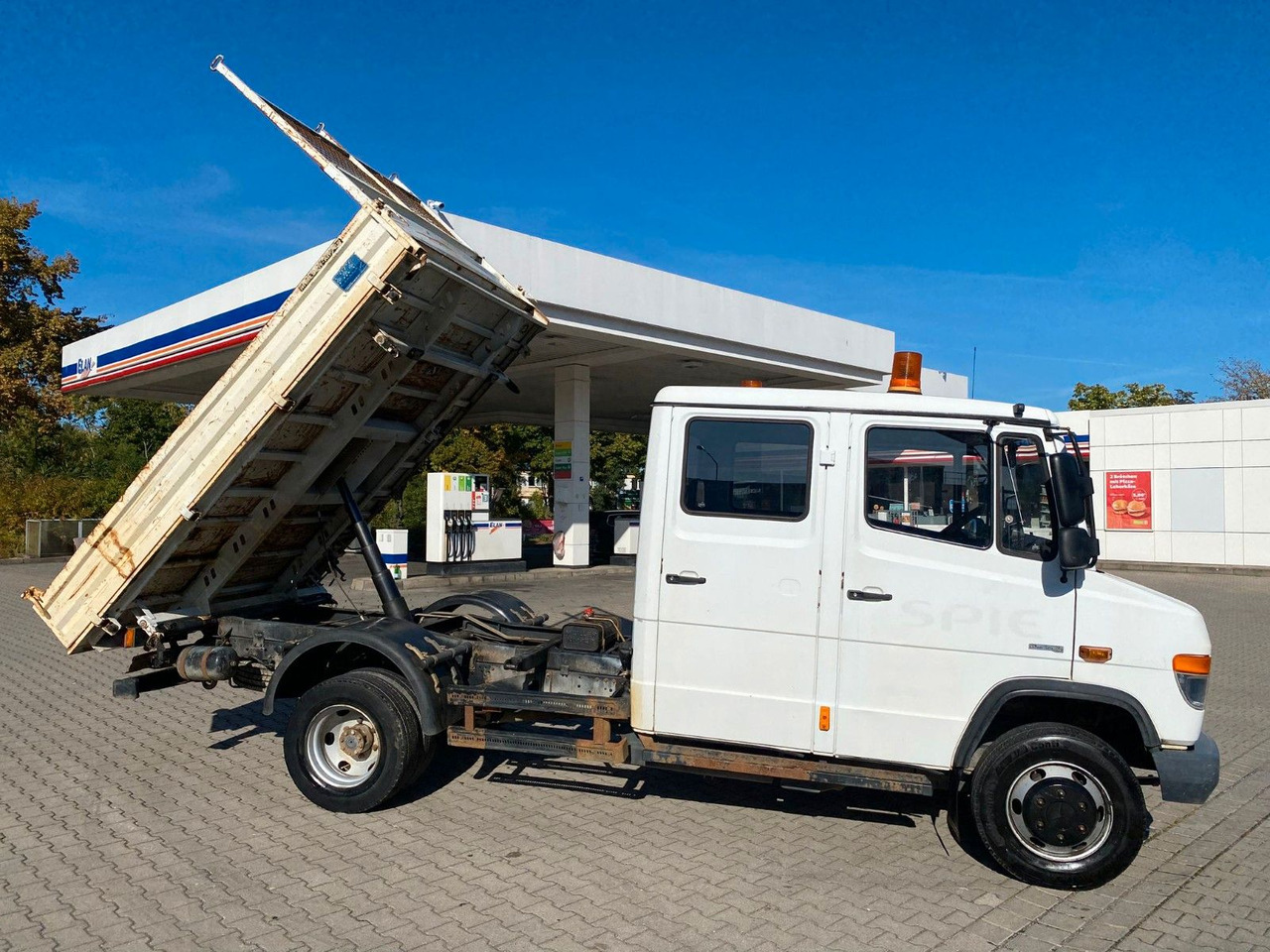 Mercedes-Benz VARIO 816D Doka 3 Seiten Kipper Meiller - כלי רכב מסחרי מזהיר, כלי רכב מסחרי קומבי: תמונה 1 Mercedes-Benz VARIO 816D Doka 3 Seiten Kipper Meiller - כלי רכב מסחרי מזהיר, כלי רכב מסחרי קומבי: תמונה 1