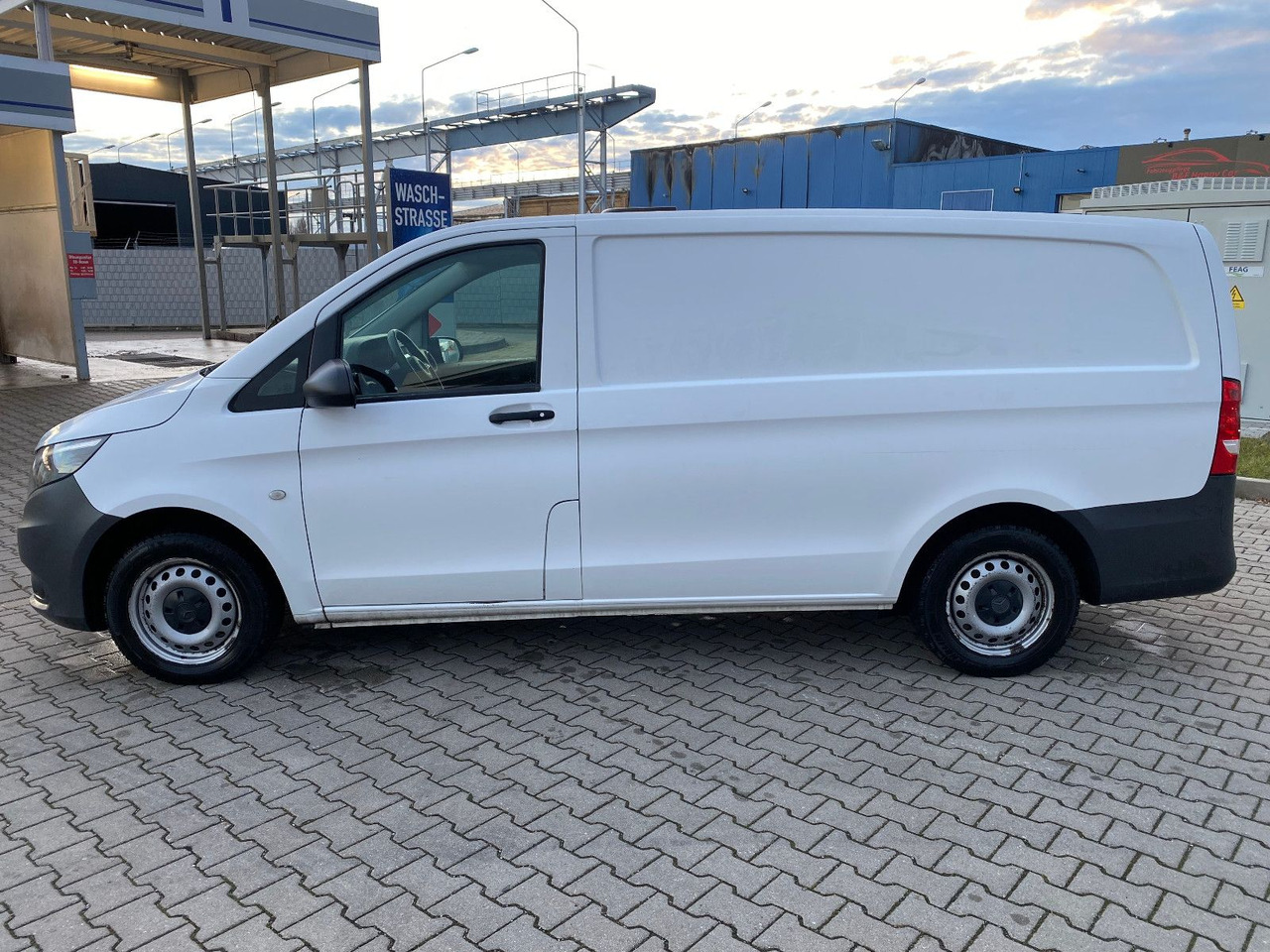 Mercedes-Benz Vito Kasten 114 CD Lang AHK STANDHEIZUNG KLIMA - כלי רכב מסחרי לנוסעים: תמונה 3 Mercedes-Benz Vito Kasten 114 CD Lang AHK STANDHEIZUNG KLIMA - כלי רכב מסחרי לנוסעים: תמונה 3