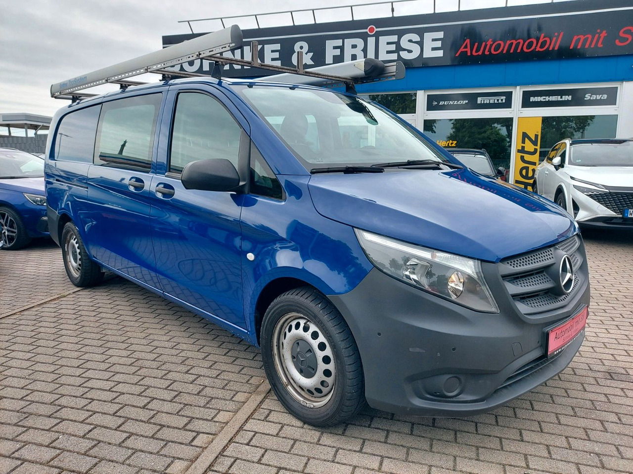Mercedes-Benz Vito Mixto 114 4MATIC Extra lang Autom. 4x4 - כלי רכב מסחרי לנוסעים: תמונה 3 Mercedes-Benz Vito Mixto 114 4MATIC Extra lang Autom. 4x4 - כלי רכב מסחרי לנוסעים: תמונה 3