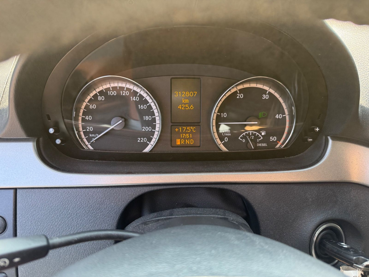Mercedes-Benz Vito Mixto 122 CDI Extra lang V6 XENON NAVI AHK - כלי רכב מסחרי לנוסעים: תמונה 3 Mercedes-Benz Vito Mixto 122 CDI Extra lang V6 XENON NAVI AHK - כלי רכב מסחרי לנוסעים: תמונה 3