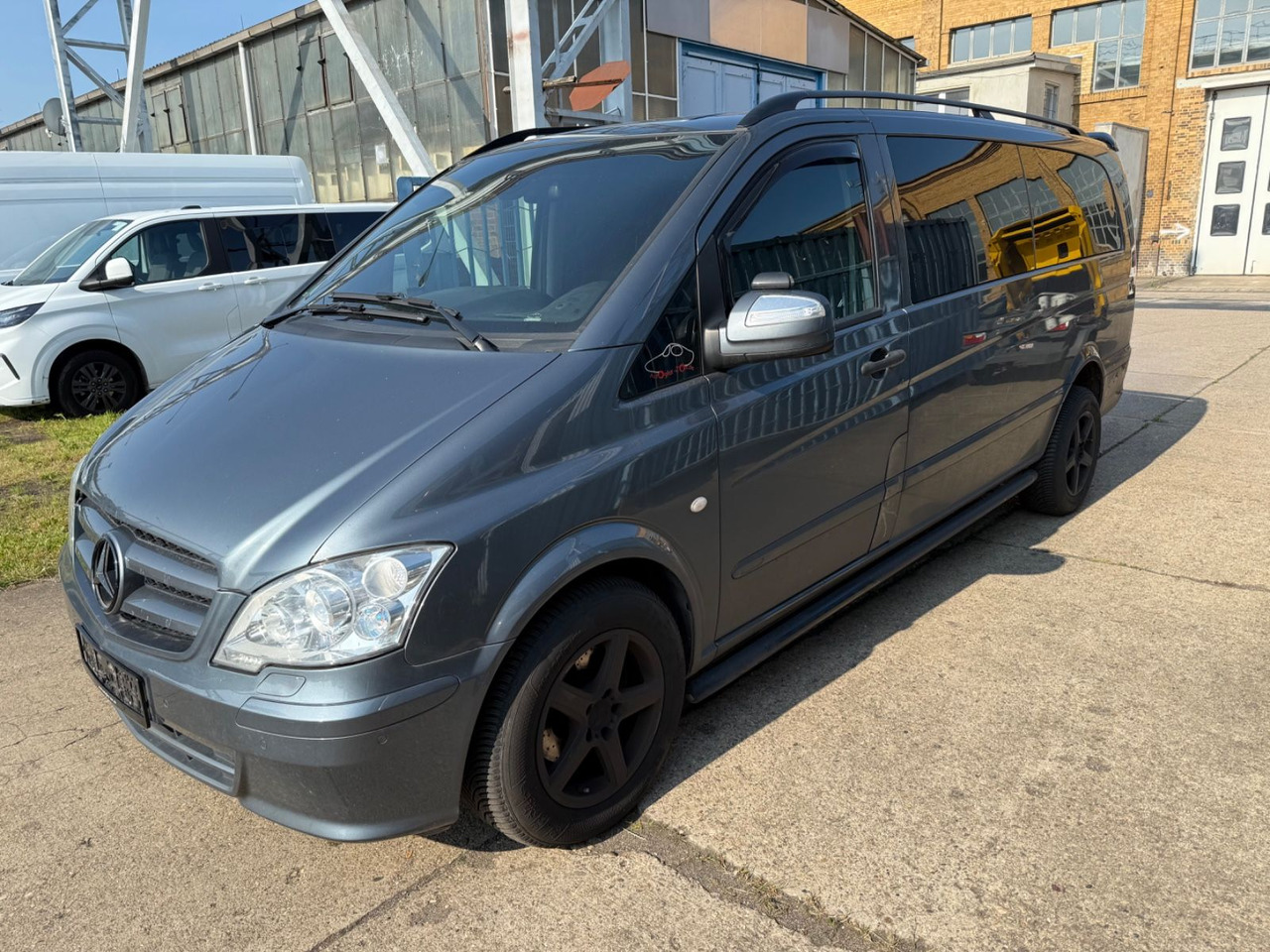 Mercedes-Benz Vito Mixto 122 CDI Extra lang V6 XENON NAVI AHK - כלי רכב מסחרי לנוסעים: תמונה 4 Mercedes-Benz Vito Mixto 122 CDI Extra lang V6 XENON NAVI AHK - כלי רכב מסחרי לנוסעים: תמונה 4