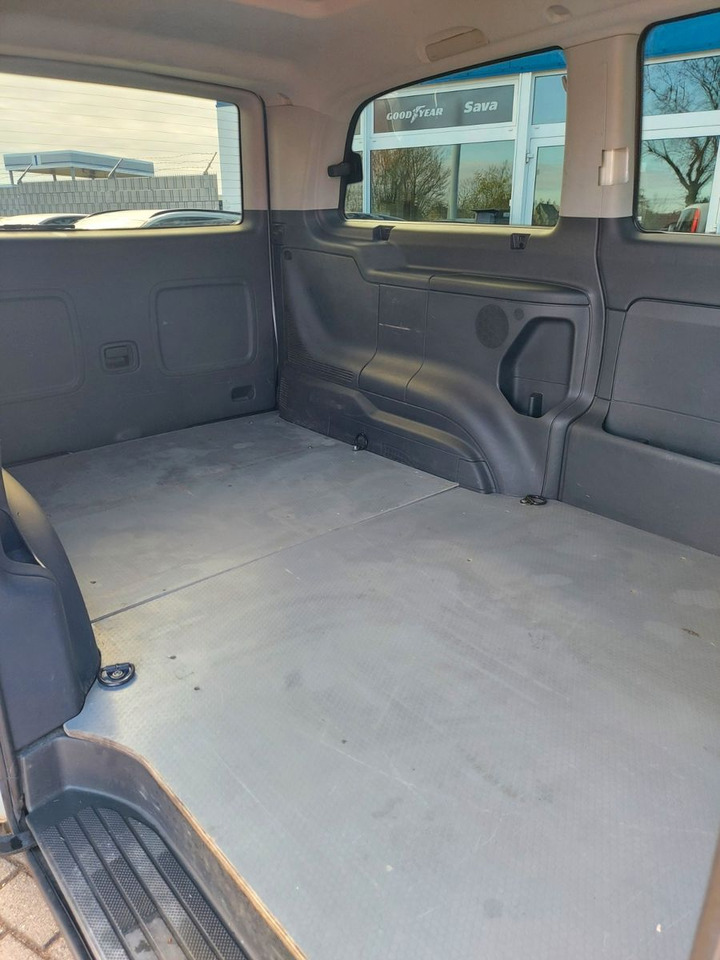כלי רכב מסחרי לנוסעים Mercedes-Benz Vito V6 165 KW 224 PS KLIMA Standheiz. SHZ TEMPO: תמונה 18