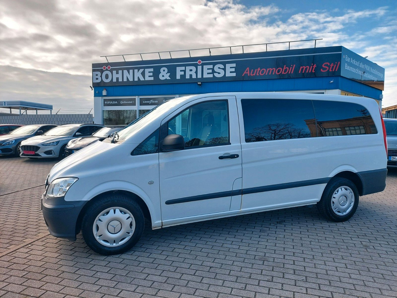 כלי רכב מסחרי לנוסעים Mercedes-Benz Vito V6 165 KW 224 PS KLIMA Standheiz. SHZ TEMPO: תמונה 9