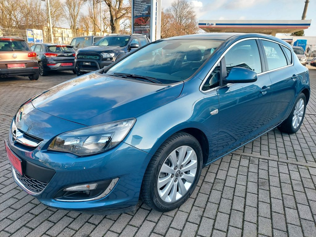 Opel Astra J Lim. 5-trg. Exklusiv Sound Navi Sitzheiz - מכונית: תמונה 3 Opel Astra J Lim. 5-trg. Exklusiv Sound Navi Sitzheiz - מכונית: תמונה 3