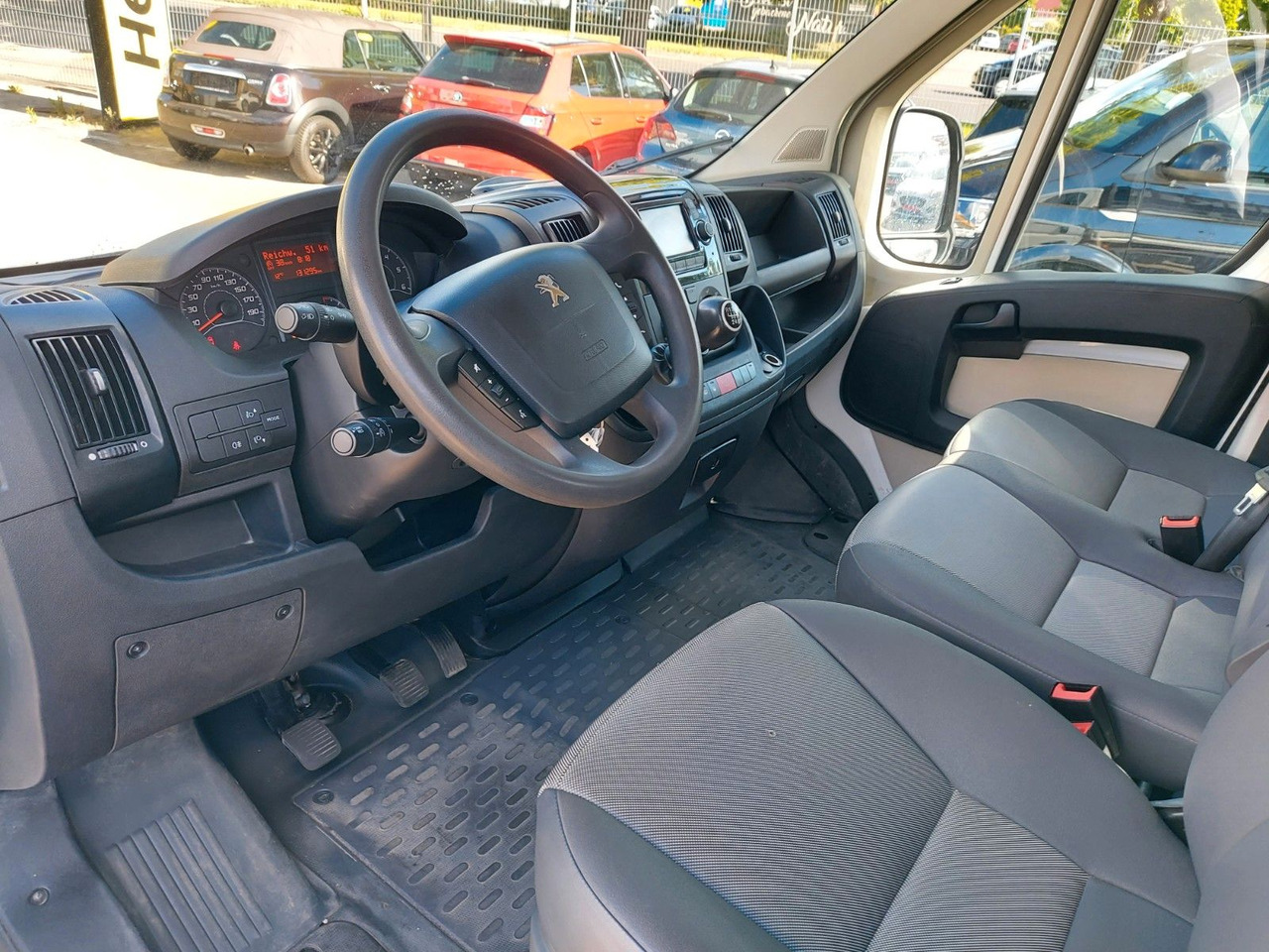 כלי רכב מסחרי במיטה שטוחה, כלי רכב מסחרי קומבי Peugeot Boxer Pritsche Doka. 335 L3 BlueHDi 130 Klima: תמונה 15