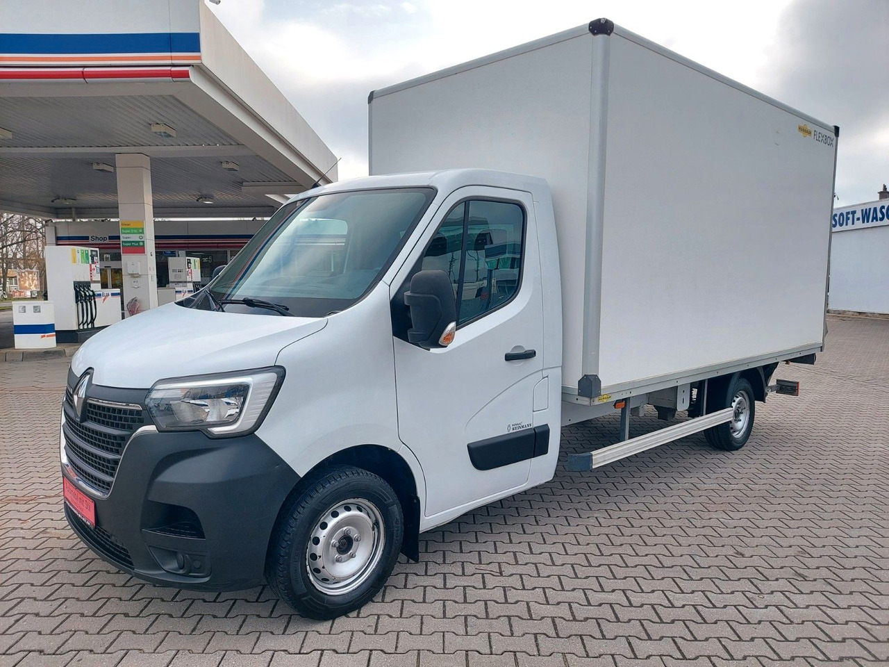Renault Master III Koffer L3H1 3,5t Ladebordwand Klima Renault Master III Koffer L3H1 3,5t Ladebordwand Klima - כלי רכב מסחרי עם תיבה: תמונה 3 Renault Master III Koffer L3H1 3,5t Ladebordwand Klima Renault Master III Koffer L3H1 3,5t Ladebordwand Klima - כלי רכב מסחרי עם תיבה: תמונה 3