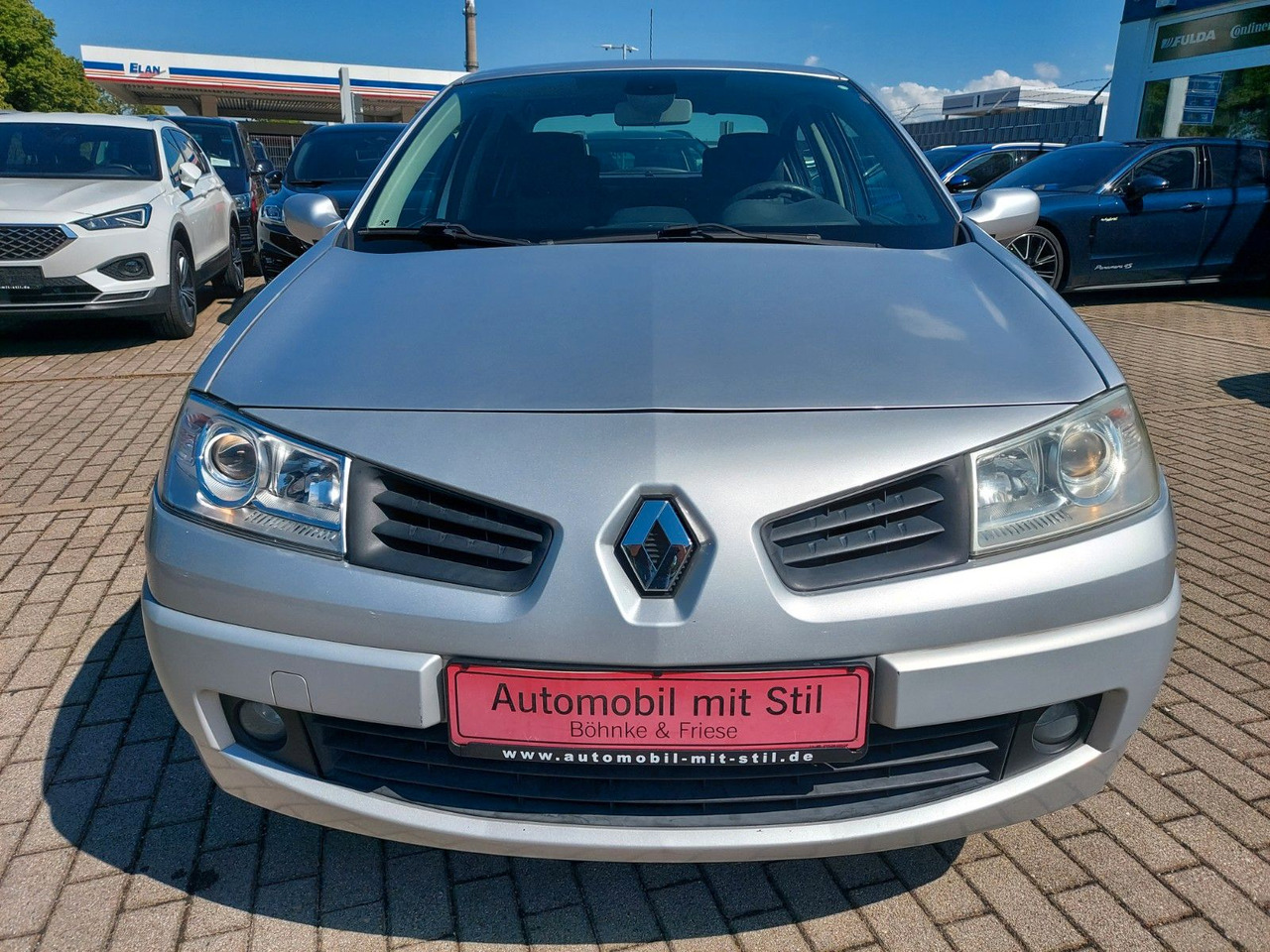 Renault Megane II Classic Lim. Avantage Klima Allwetter - סדאן: תמונה 2 Renault Megane II Classic Lim. Avantage Klima Allwetter - סדאן: תמונה 2
