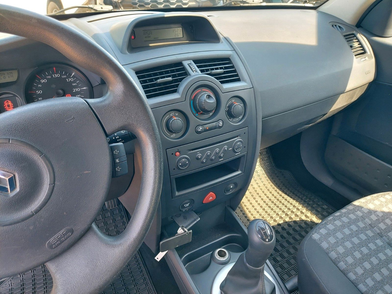 סדאן Renault Megane II Classic Lim. Avantage Klima Allwetter: תמונה 10