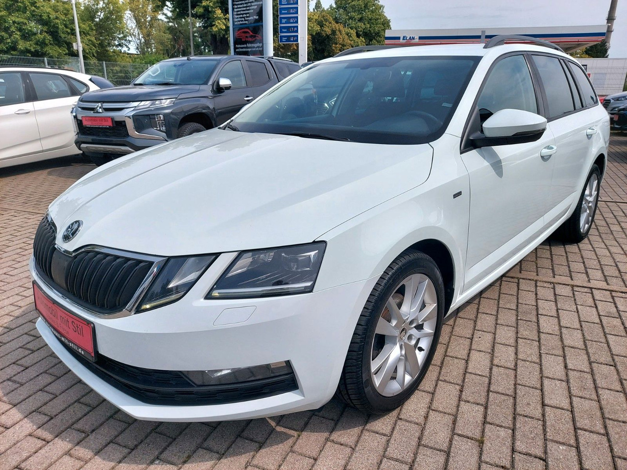Skoda Octavia Combi Drive LED ACC Radar DAB 8xRad AHK - רכב סטיישן: תמונה 5 Skoda Octavia Combi Drive LED ACC Radar DAB 8xRad AHK - רכב סטיישן: תמונה 5