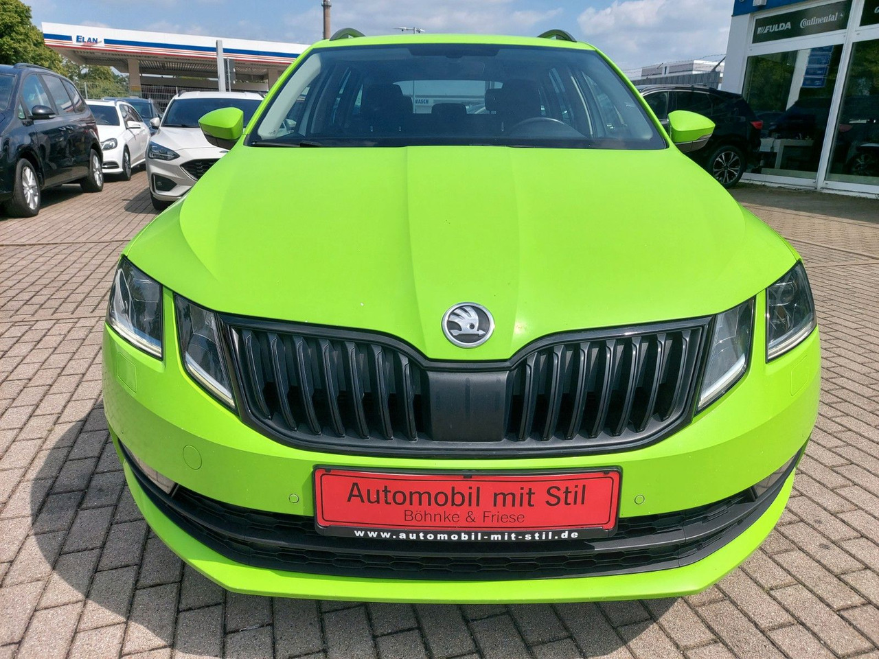 Skoda Octavia Combi Soleil DSG LED Radar ACC - מכונית: תמונה 4 Skoda Octavia Combi Soleil DSG LED Radar ACC - מכונית: תמונה 4