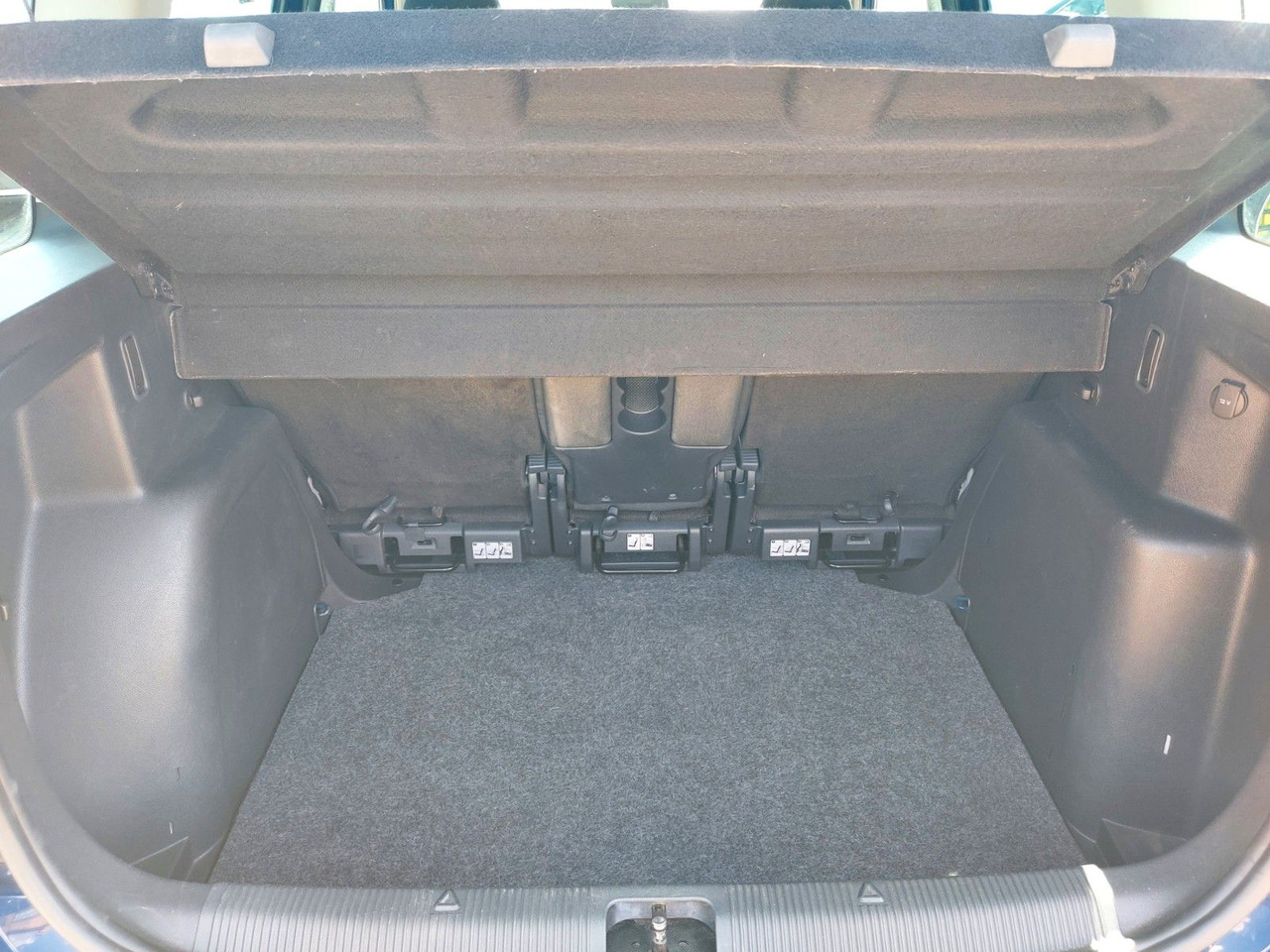 הַחכָּרָה  Skoda Yeti Cool Edition Outdoor DSG Klima Skoda Yeti Cool Edition Outdoor DSG Klima: תמונה 19