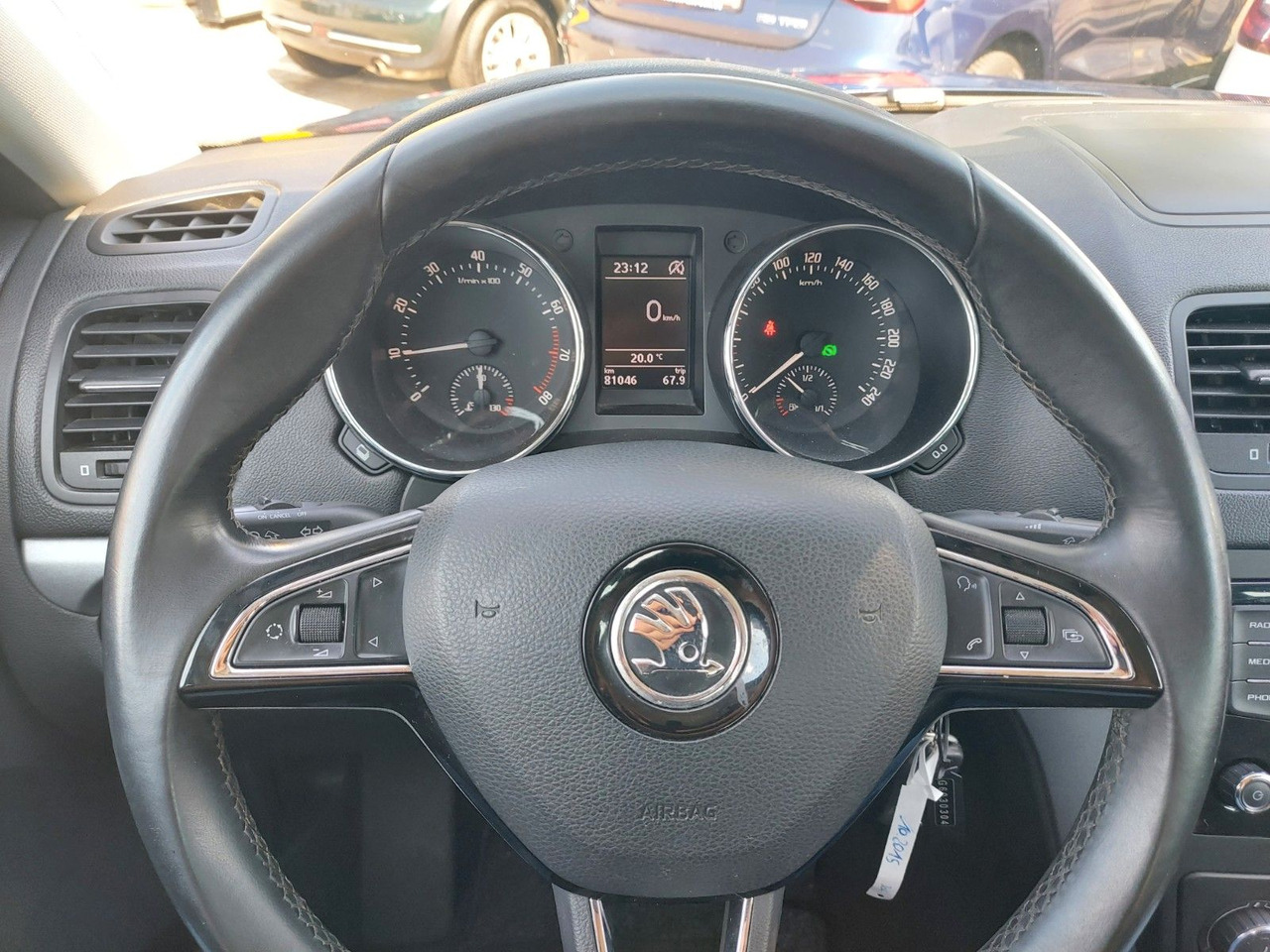 הַחכָּרָה  Skoda Yeti Cool Edition Outdoor DSG Klima Skoda Yeti Cool Edition Outdoor DSG Klima: תמונה 13