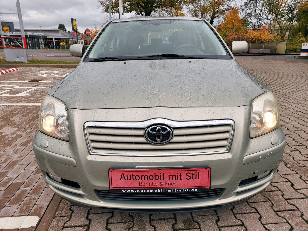 Toyota Avensis 1.8 VVT Lim. Klima Sitzheizung - סדאן: תמונה 2 Toyota Avensis 1.8 VVT Lim. Klima Sitzheizung - סדאן: תמונה 2