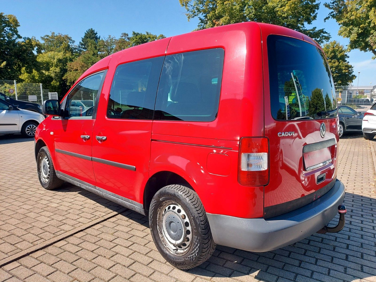 Volkswagen Caddy Kombi 1.9 TDi 5 Sitze Klima M+S AHK - כלי רכב מסחרי לנוסעים: תמונה 5 Volkswagen Caddy Kombi 1.9 TDi 5 Sitze Klima M+S AHK - כלי רכב מסחרי לנוסעים: תמונה 5