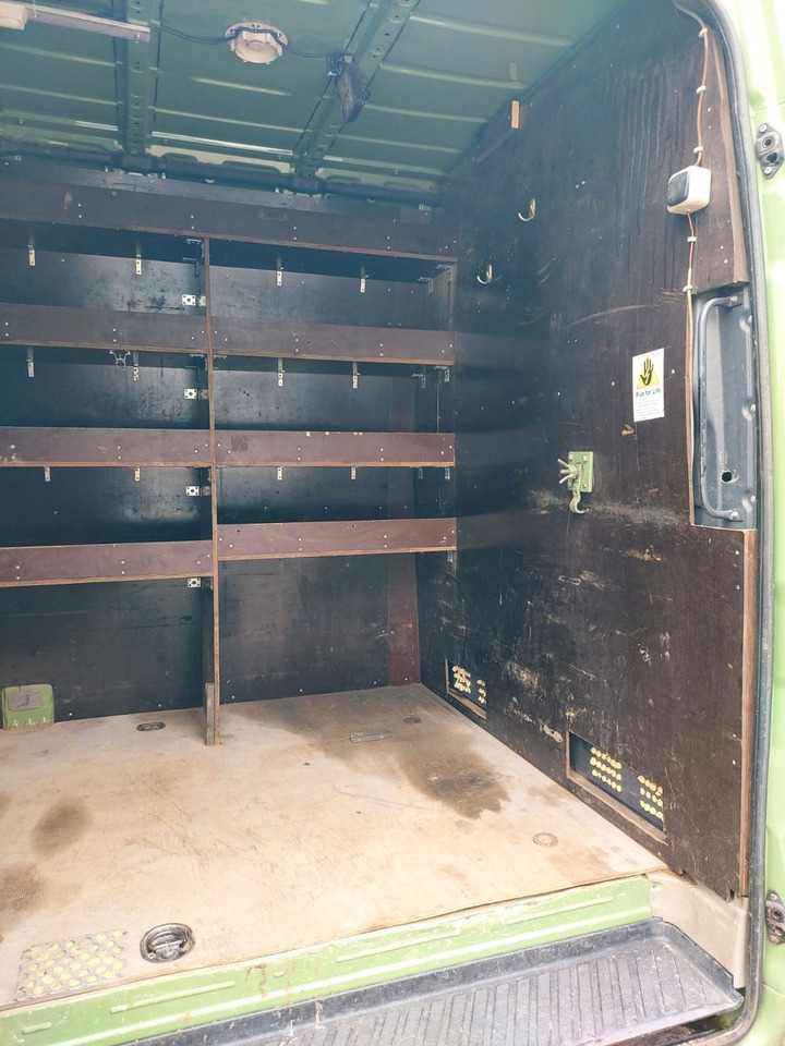 Volkswagen Crafter Kasten 35 L2H2 Hoch lang Standheiz - כלי רכב מסחרי לנוסעים: תמונה 4 Volkswagen Crafter Kasten 35 L2H2 Hoch lang Standheiz - כלי רכב מסחרי לנוסעים: תמונה 4