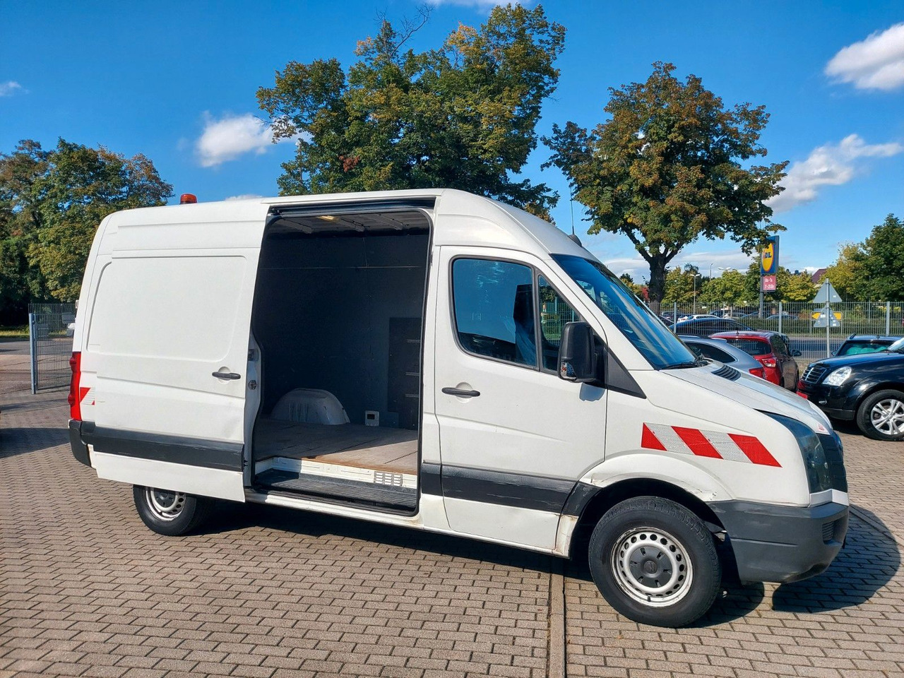 Volkswagen Crafter Kasten 35 mittel L2H2 Hochdach Klima - כלי רכב מסחרי עם לוח: תמונה 1 Volkswagen Crafter Kasten 35 mittel L2H2 Hochdach Klima - כלי רכב מסחרי עם לוח: תמונה 1