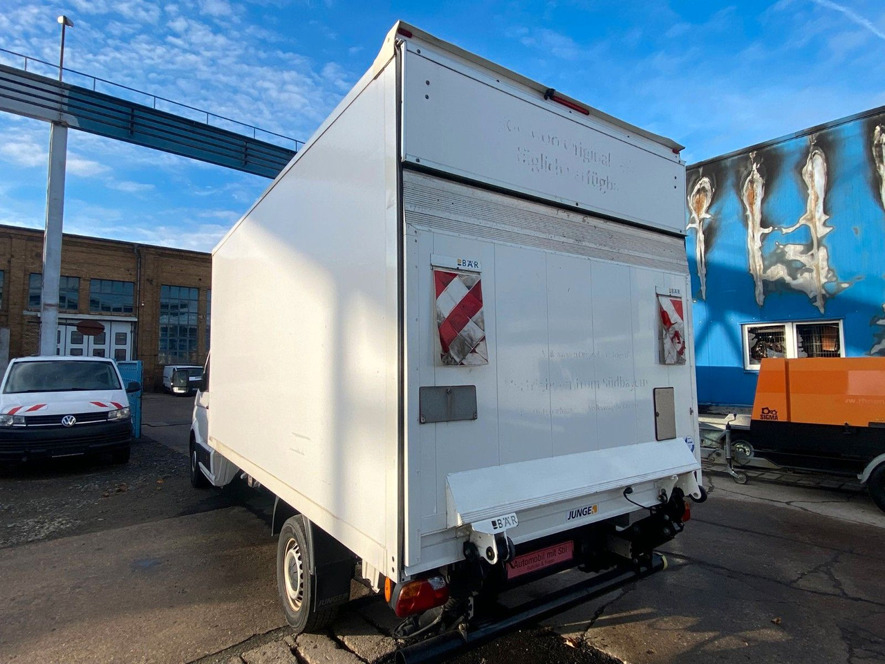 Volkswagen Crafter Pritsche Koffer 35 lang Bär LBW 750 - כלי רכב מסחרי עם תיבה: תמונה 5 Volkswagen Crafter Pritsche Koffer 35 lang Bär LBW 750 - כלי רכב מסחרי עם תיבה: תמונה 5