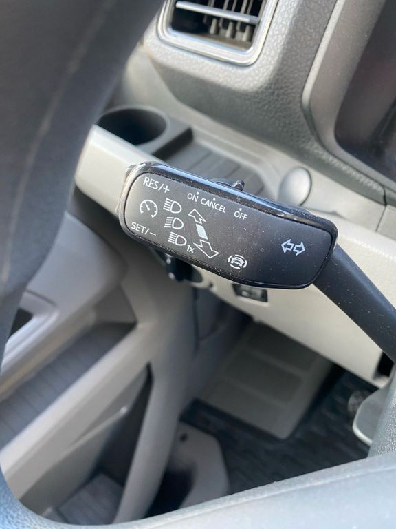 כלי רכב מסחרי עם תיבה Volkswagen Crafter Pritsche Koffer 50 Lang Klima. LBW  NAVI: תמונה 15